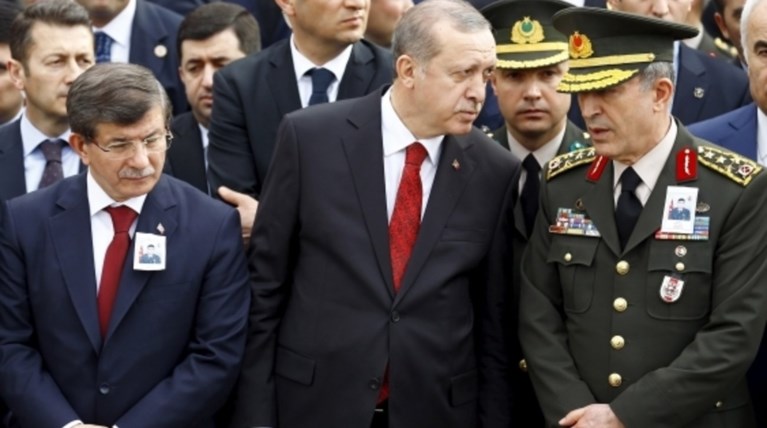 Στις 22 Μαΐου συνέδριο του ΑΚP, τέλος για Νταβούτογλου