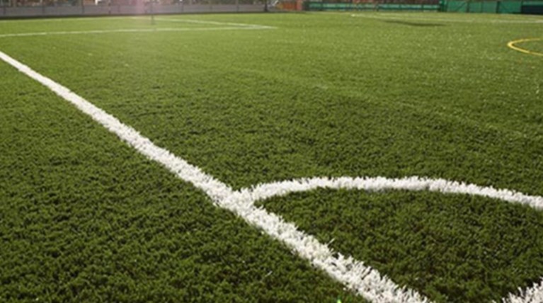 Βγήκαν πιστόλια σε ποδοσφαιρικό αγώνα παίδων στη Ρόδο