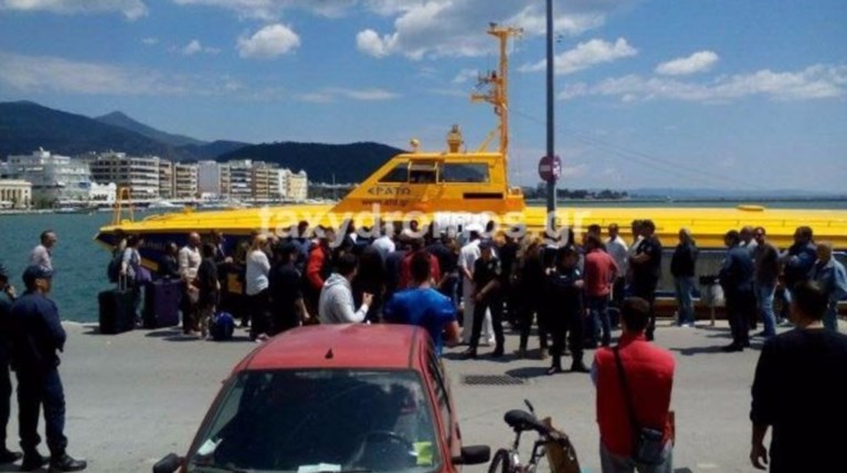 Επεισόδια κατά τον απόπλου του πλοίου «Ερατώ» στον Βόλο
