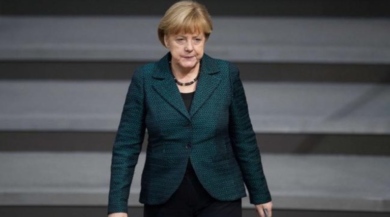 Γερμανία: Άφησαν γουρουνοκεφαλή έξω από το εκλογικό κέντρο της Μέρκελ