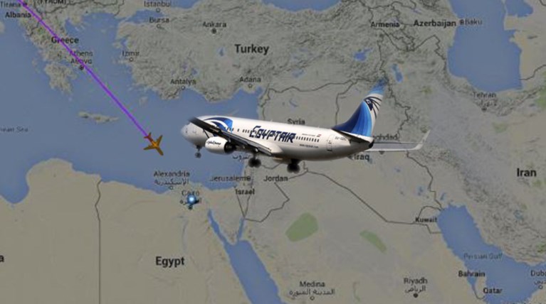 Mirror: Βρέθηκαν 2 σοροί στις έρευνες για το Airbus