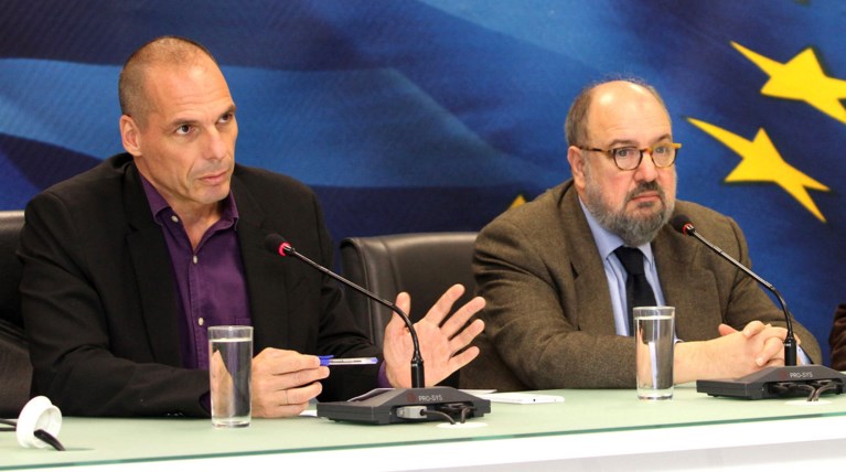 Τι απαντούν Βαρουφάκης - Θεοχαράκης στον Στουρνάρα