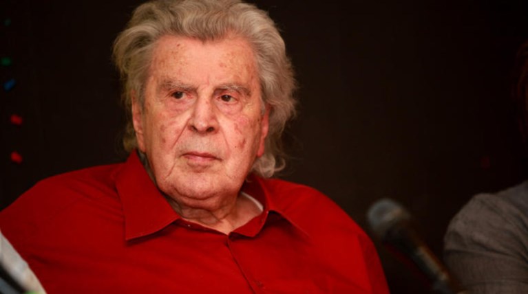 Ξέσπασμα Μίκη: Μας κυβερνά ένα αριστεροδεξιό μόρφωμα μειοψηφίας