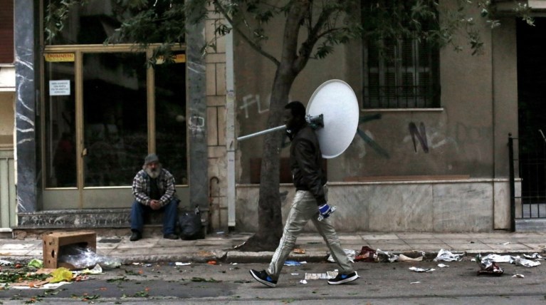 Απαγόρευση συγκεντρώσεων στον Αγιο Παντελεήμονα