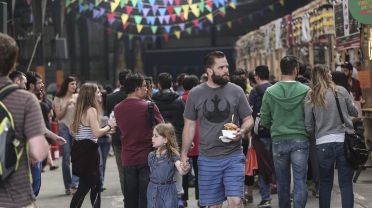 Πώς έζησε η Αθήνα το πρώτο Athens Street Food Festival [Εικόνες]