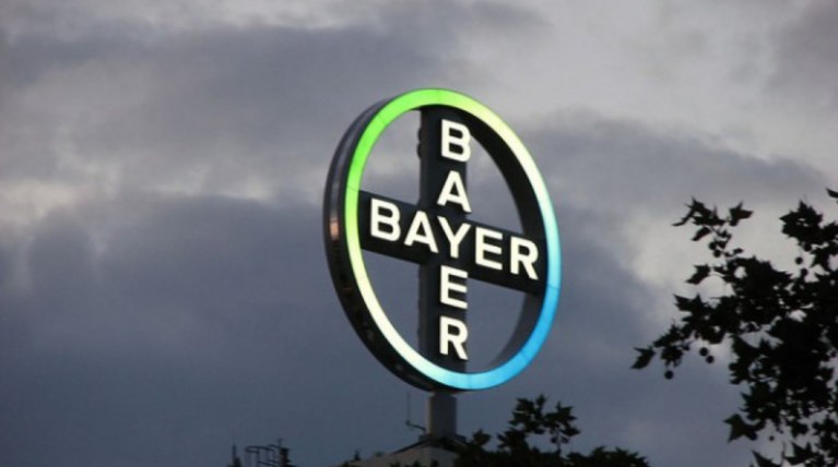 Bayer: Προσφορά 62 δισ. για την εξαγορά της Monsanto