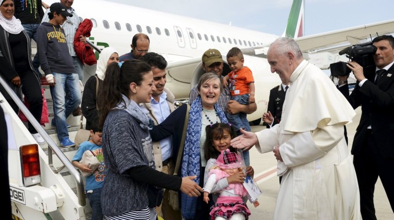 Η νέα ζωή των προσφύγων που πήρε μαζί του στη Ρώμη ο Πάπας