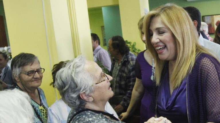 Φώφη: Ντροπή να μιλάει ο κ. Τσίπρας για τους αδύναμους