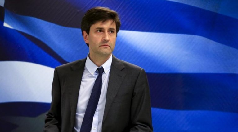 Πως ο πατέρας του Χουλιαράκη εξάρθρωσε σπείρα απατεώνων