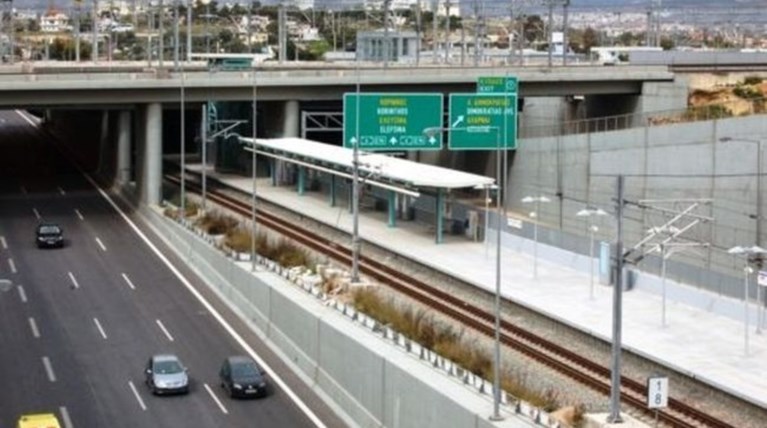 Τραγικός θάνατος σε Porsche Cayenne στην Αττική Οδό