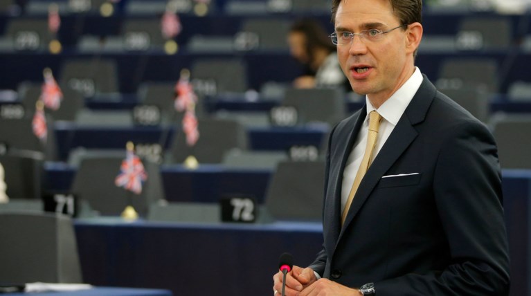 Κατάινεν:Έλληνες υπουργοί έλεγαν ότι δεν θέλουν χρήματα από πακέτο Γιούνκερ
