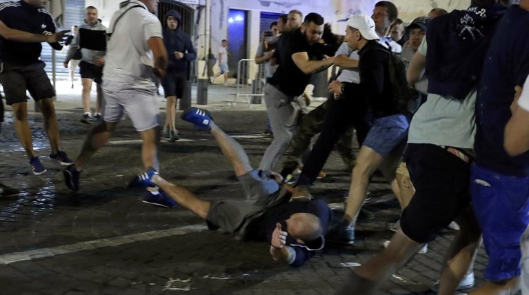 Euro 2016: Γιορτή του ποδοσφαίρου ή γιορτή βίας;