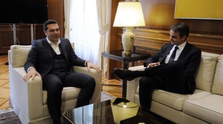 Ο «πόλεμος» και η χαμένη ψυχραιμία σε Μαξίμου και ΝΔ