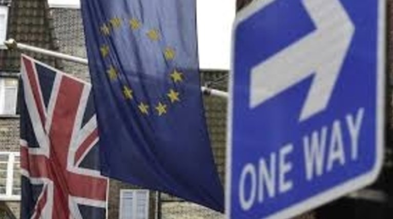 Οι bookmakers αυξάνουν την απόδοση του Brexit