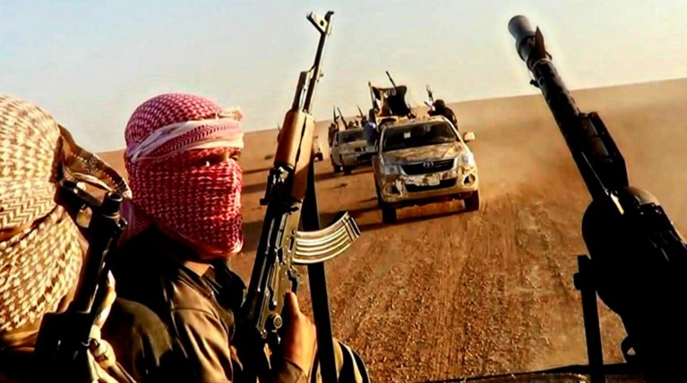 Οι Ευρωπαίοι φοβούνται το ISIS, οι Ελληνες την κρίση