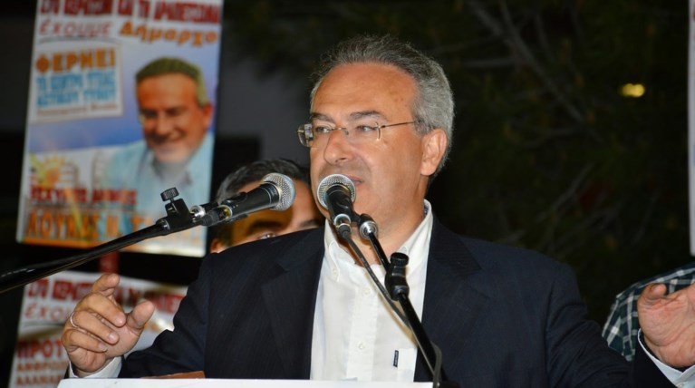 Πώς ο πρώην δήμαρχος έστησε την απάτη με τα φάρμακα