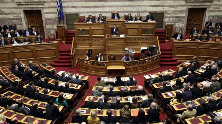 Πέντε βουλευτές του ΣΥΡΙΖΑ κατά της τροπολογίας Μουζάλα
