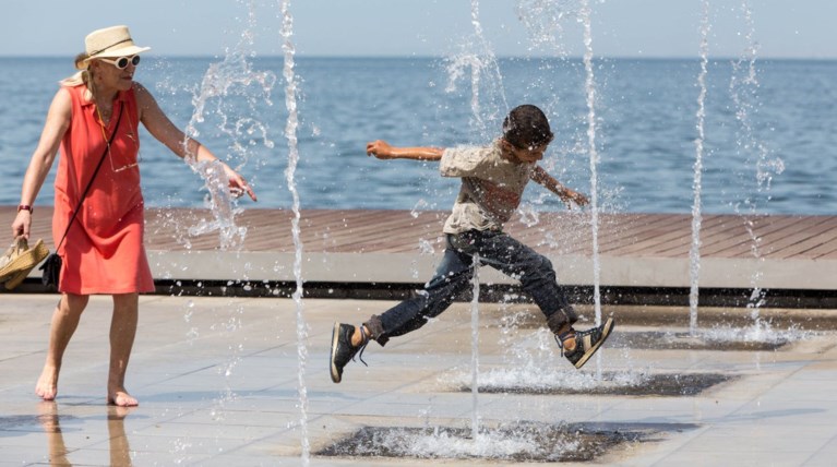 Σαν τα συντριβάνια της Θεσσαλονίκης δεν έχει! φωτό