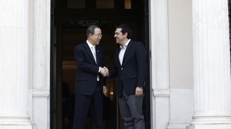 Τσίπρας στο γγ του ΟΗΕ: Δίνουμε μάχη να διατηρηθεί η συμφωνία με Τουρκία