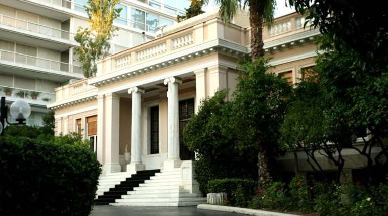 Επίθεση κυβέρνησης στη ΝΔ: Το βασίλειο της υποκρισίας