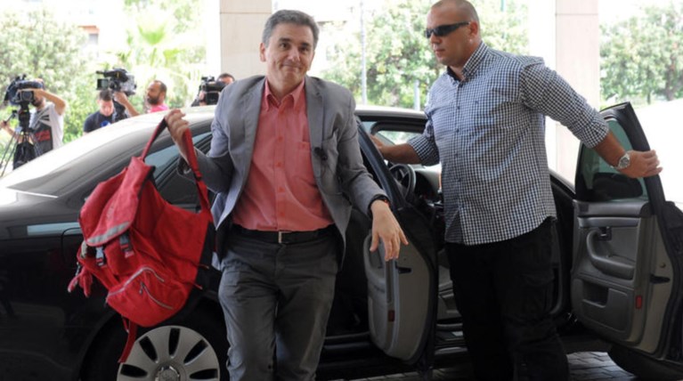Κατάλογος με... «ουρές» για την υποδόση των 2,8 δισ.ευρώ