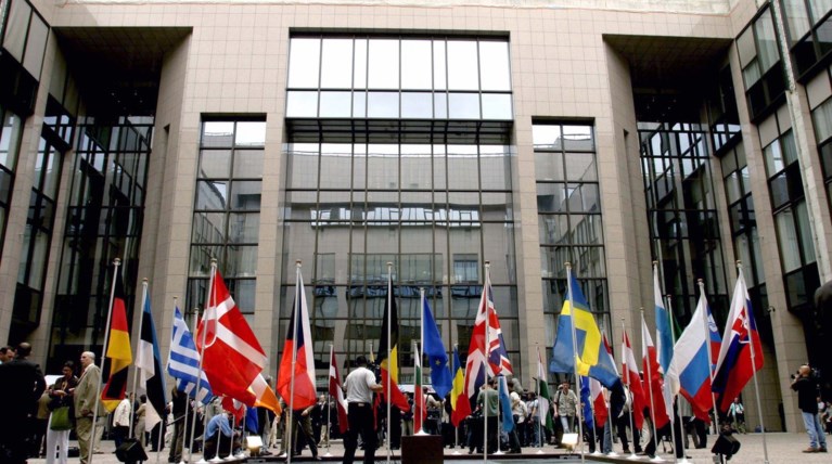 Τι προβλέπει το άρθρο 50 για την αποχώρηση από την ΕΕ