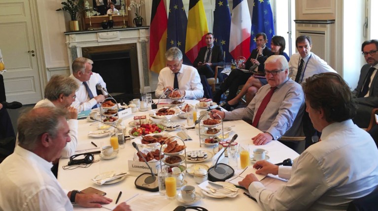 Oι 6 «παλιοί» της ΕΕ θέλουν Βrexit το συντομότερο δυνατό