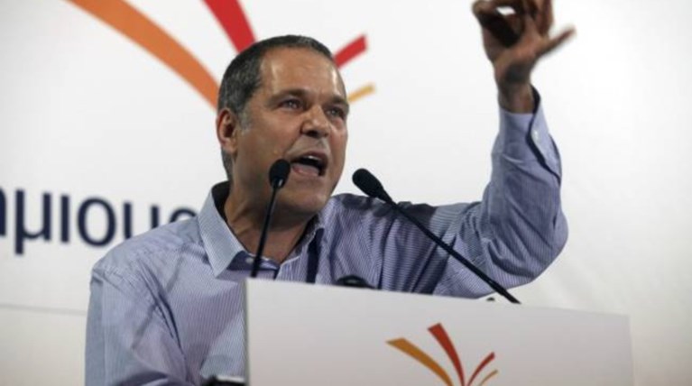 Αμετανόητος ο Τζήμερος: Νέα χυδαία ανάρτηση για Φύσσα