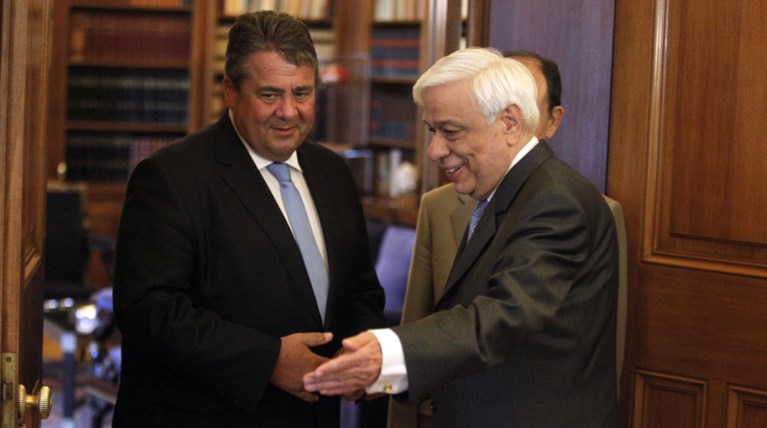 Συνάντηση Παυλόπουλου - Γκάμπριελ: Το Brexit πρέπει να γίνει το γρηγορότερο