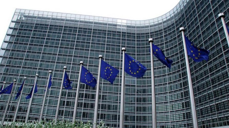 Διορία τριών εβδομάδων σε Ισπανία και Πορτογαλία