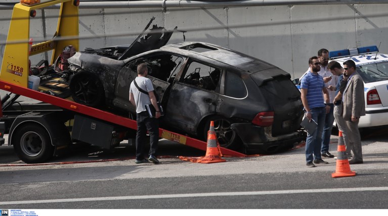 Tρύπα στο σασί της Porsche του Μαυρίκου