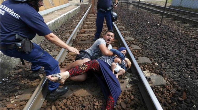 Δημοψήφισμα για τους πρόσφυγες στήνει η Ουγγαρία στις 2 Οκτωβρίου