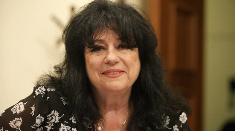 Με κλήρωση θα διαλέξει η Βαγενά σε ποιους συνταξιούχους θα δώσει λεφτά