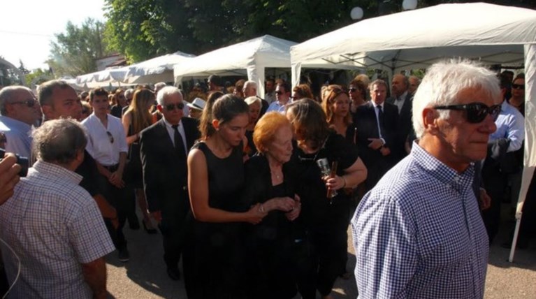 Το συγκλονιστικό αντίο του εγγονού του Μαμιδάκη- VIDEO