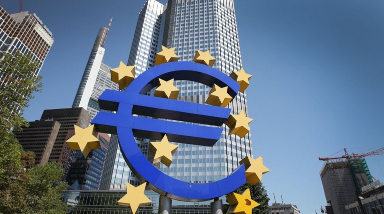 ΕΚΤ:Αυξήθηκε 2,5% το εισόδημα & 2,9% ο μισθός σε ΕΕ