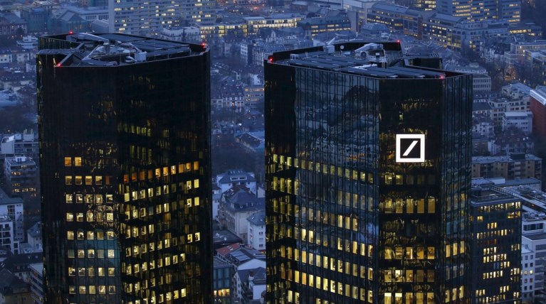 Deutsche Bank: Η ΕΕ να φτιάξει ταμείο διάσωσης τραπεζών ύψους 150 δισ.