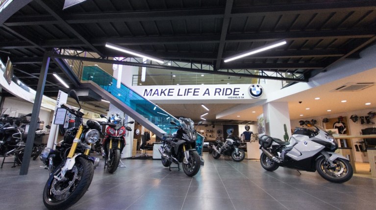 Νέος «ναός» για τις μοτοσυκλέτες BMW στην Ηλιούπολη