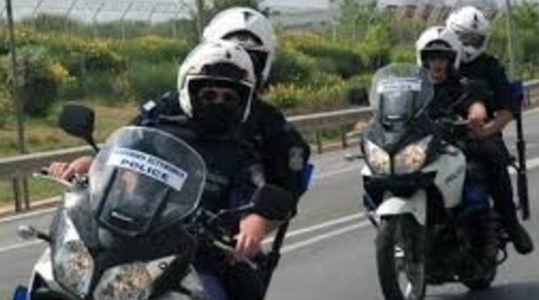 Αγρια καταδίωξη δυο ληστών με χατζάρα!