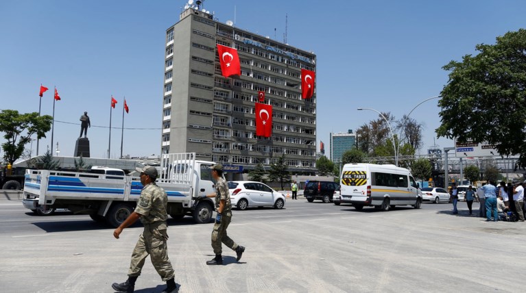 Τουρκία: Νεκρός άνδρας που άνοιξε πυρ έξω από τα δικαστηρια