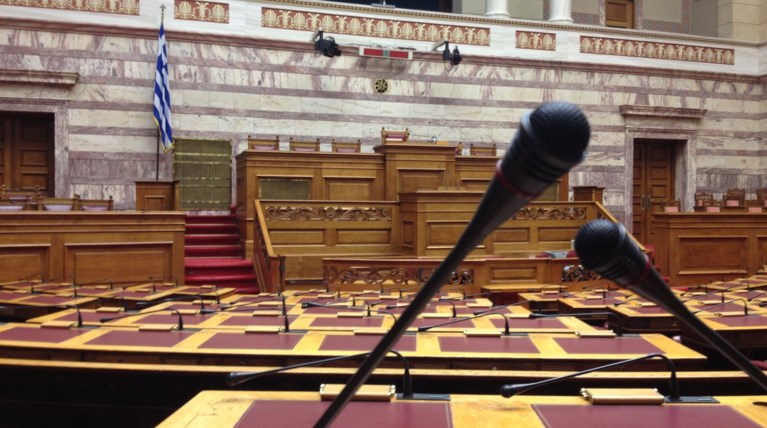Τα μεσάνυχτα της Πέμπτης η ψήφιση του εκλογικού νόμου