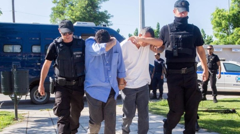 Ευρωβουλευτής του ΣΥΡΙΖΑ λέει «όχι» στην έκδοση των οκτώ στην Τουρκία
