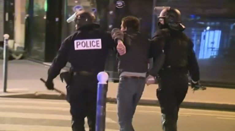 Βίαια επεισόδια στο Παρίσι με συλλήψεις και τραυματίες
