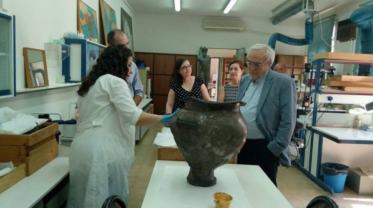 Ο «κρατήρας της μάχης» εκτίθεται για πρώτη φορά στο Αρχαιολογικό Μουσείο