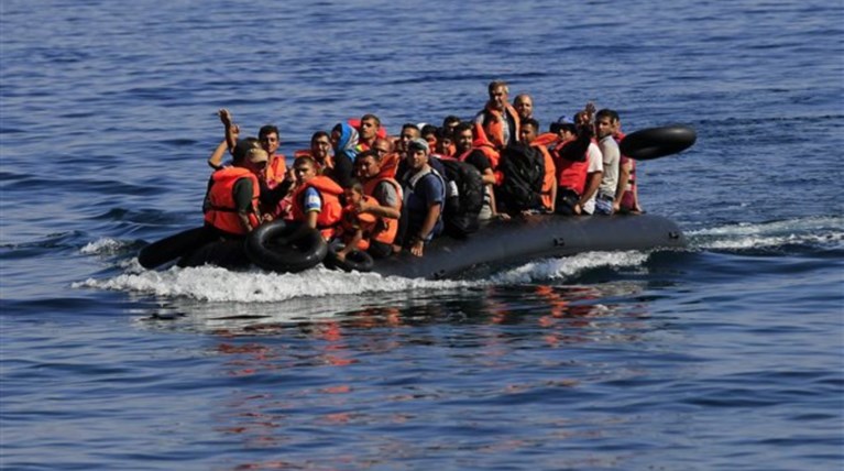 Αλλοι 108 πρόσφυγες έφτασαν το πρωί στη Μυτιλήνη