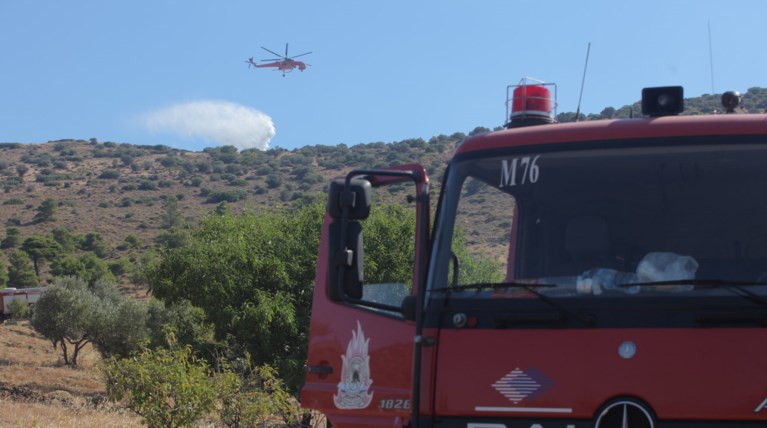 Υπό έλεγχο η πυρκαγιά στην Πλάκα Κερατέας, κάηκε ένα σπίτι