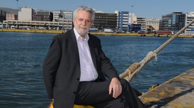 Το τερμάτισε ο Θ. Δρίτσας: Αποχαιρέτησε τους πρόσφυγες με Νατάσα Θεοδωρίδου
