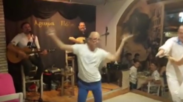 Αυτός είναι ο πιο επικός χορός ever