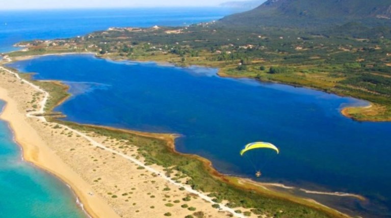Νεκρός 73χρονος σέρφερ στον Αγιο Ιωάννη Λευκάδας