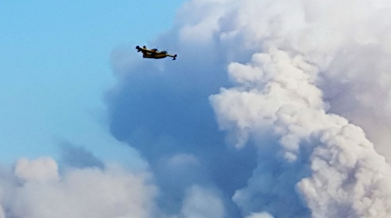 Μεγάλη φωτιά στη Βόρειο Εύβοια - Εκκενώθηκε ξενοδοχείο