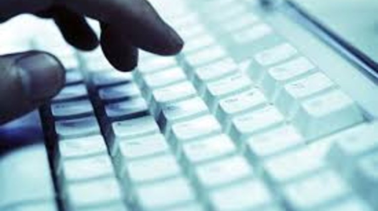 Η Interpol συνέλαβε «κορυφαίο» εγκέφαλο στην ηλεκτρονική απάτη